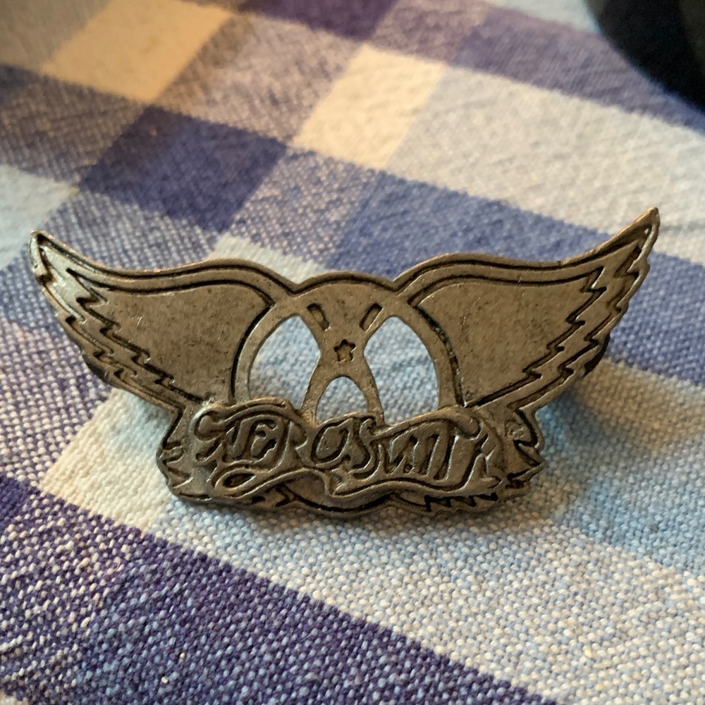 Vintage 1989 Aerosmith Winged Logo Metal Pin - Silver